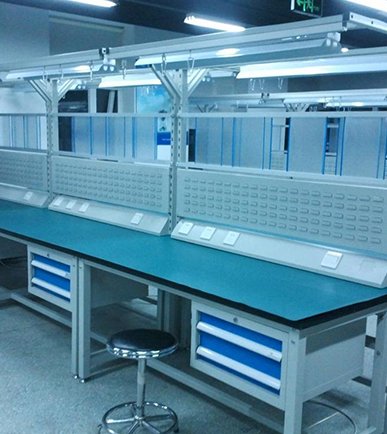 流水線工作臺(tái)